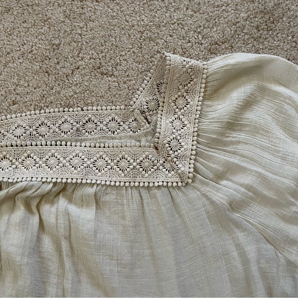 Zac & Rachel white creped blouse NWOT size large - Picture 2 of 4